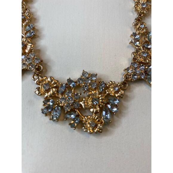 nOIr Gold and Diamond Flower Necklace 5/20 - Picture 2 of 3